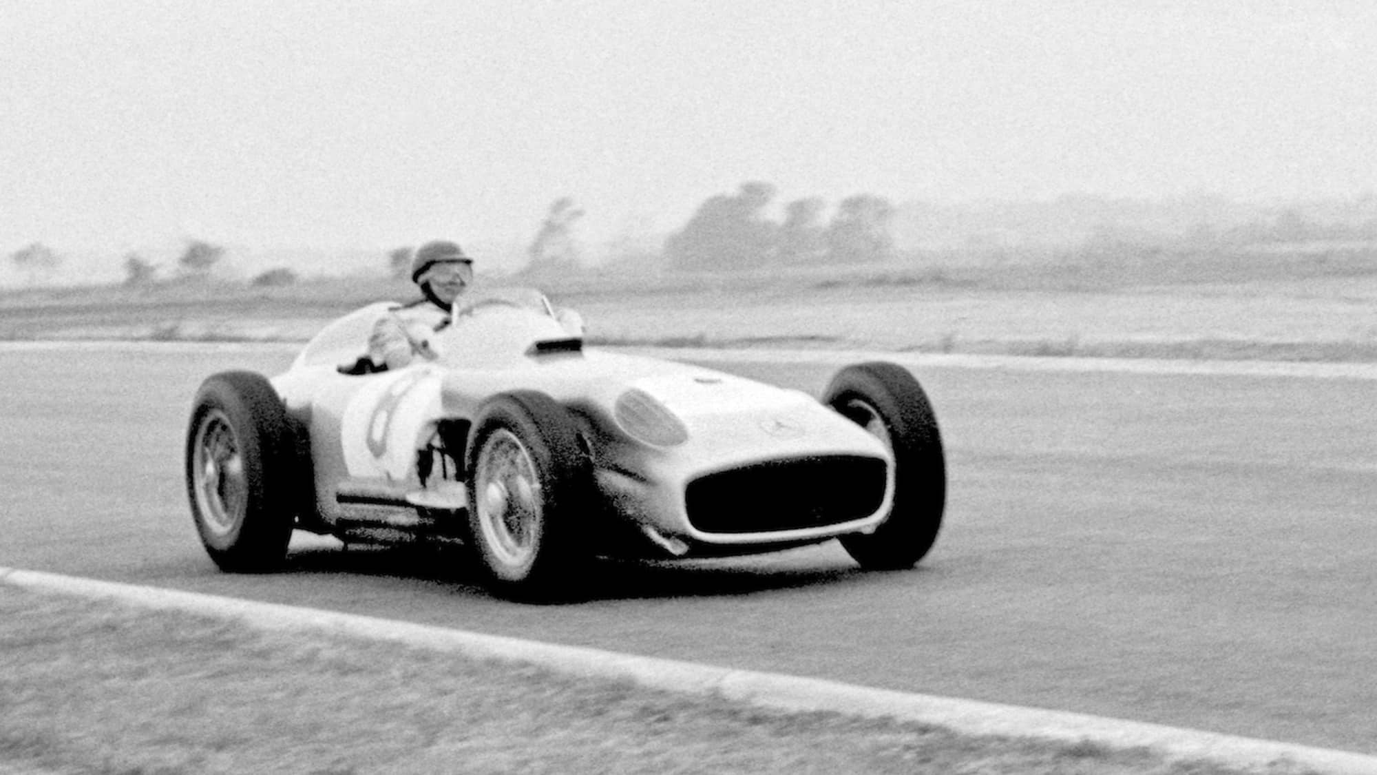 Hans Hermann in Mercedes W196