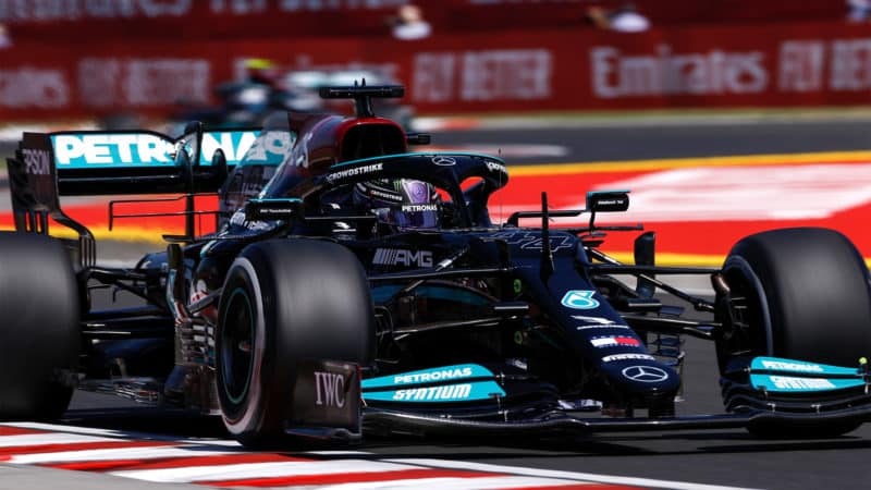 Verstappen takes pole position at final round of 2021 F1 World Championship