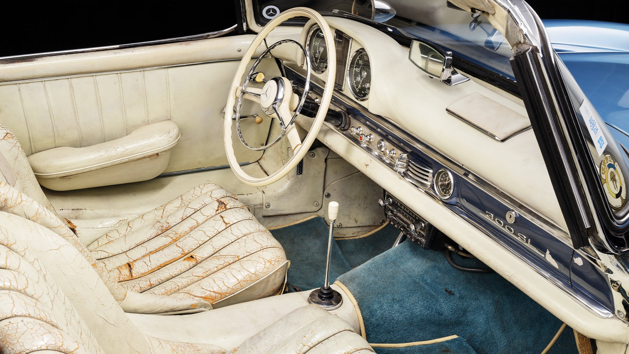 Fangio Mercedes 300 SL interior