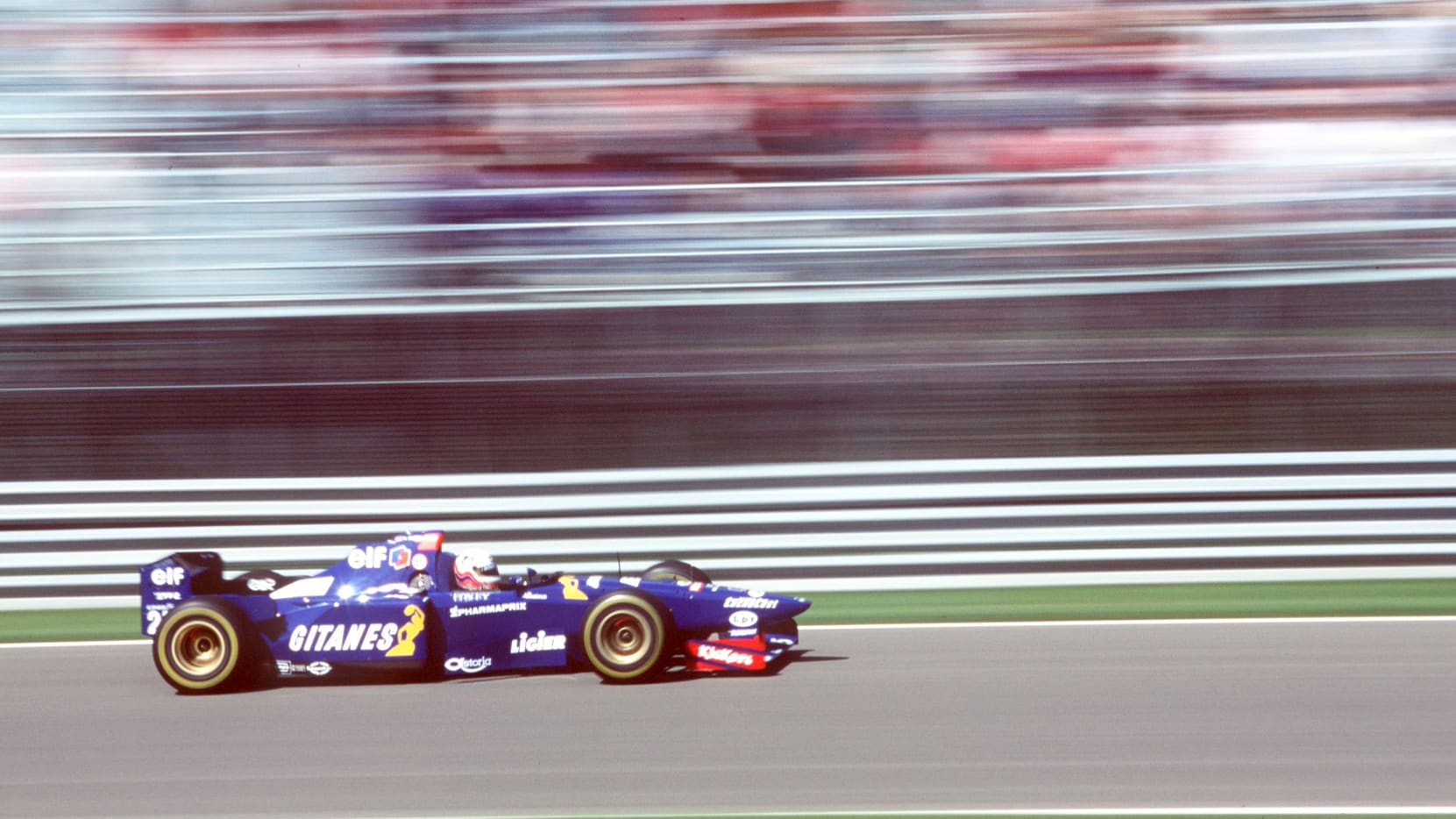 Ligier dari Martin Brundle di GP Kanada 1995