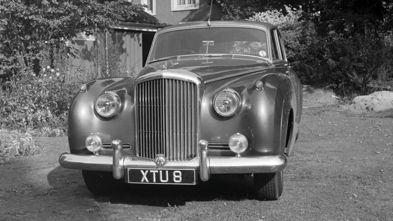 Rolls Royce Craftsmanship A Road Test Odyssey with Bentley s S series 4.9 Litre Model Motor Sport Magazine